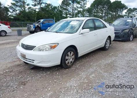 2004 Toyota Camry Le z USA, uszkodzony, nr VIN 4T1BE32K54U342385